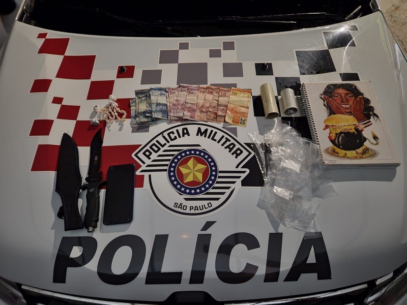 Polícia Militar prende homem por tráfico de drogas em Gavião Peixoto