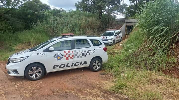 Jovem leva tiro da PM durante fuga em Araraquara