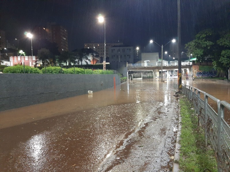 Ministros de Lula anunciam R$ 35 milhões para obras na Via Expressa