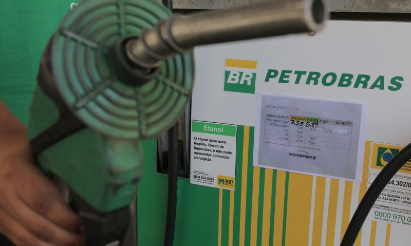 Queda: preço do diesel da Petrobras vendido às distribuidoras cai 8,8% a partir de hoje (08)