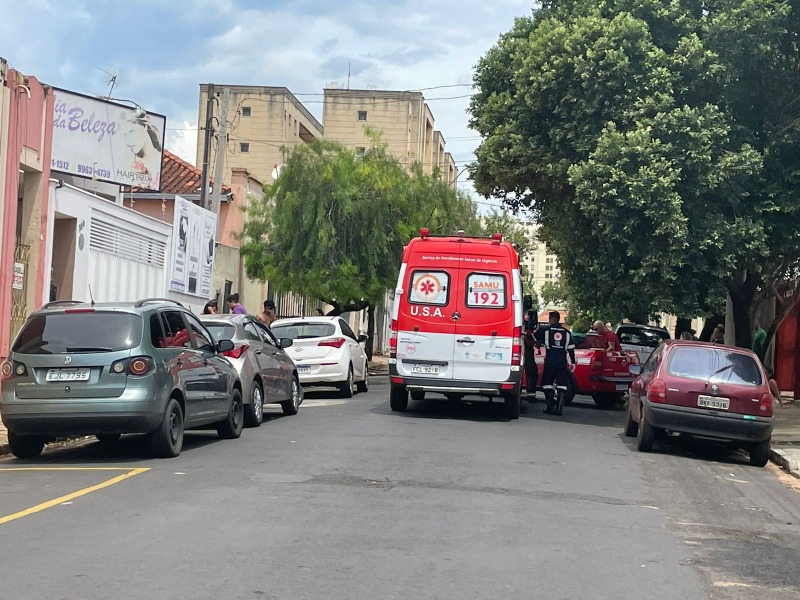 Homem sofre queimaduras após explosão em clínica no Centro de Araraquara