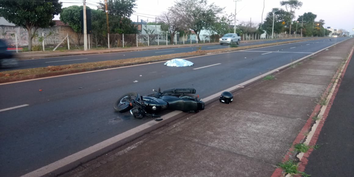 Motociclista morre em grave acidente na entrada do Parque São Paulo
