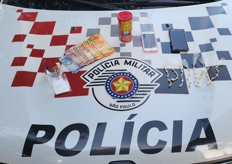 Tráfico de Drogas: Polícia prende jovem com 36 pedras de crack na região