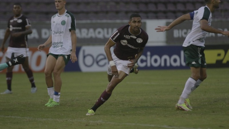Com apoio fundamental da torcida, Ferroviária vence Guarani em casa pelo Paulistão
