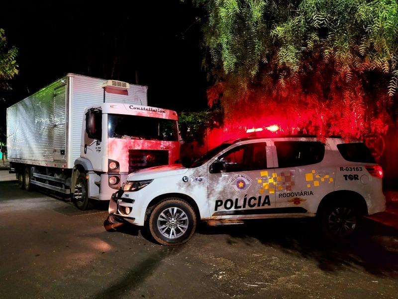 TOR recupera caminhão furtado e prende quatro homens por receptação em Rincão
