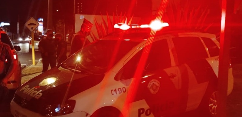 Condomínio é assaltado em Araraquara; segurança foi rendido por trio armado
