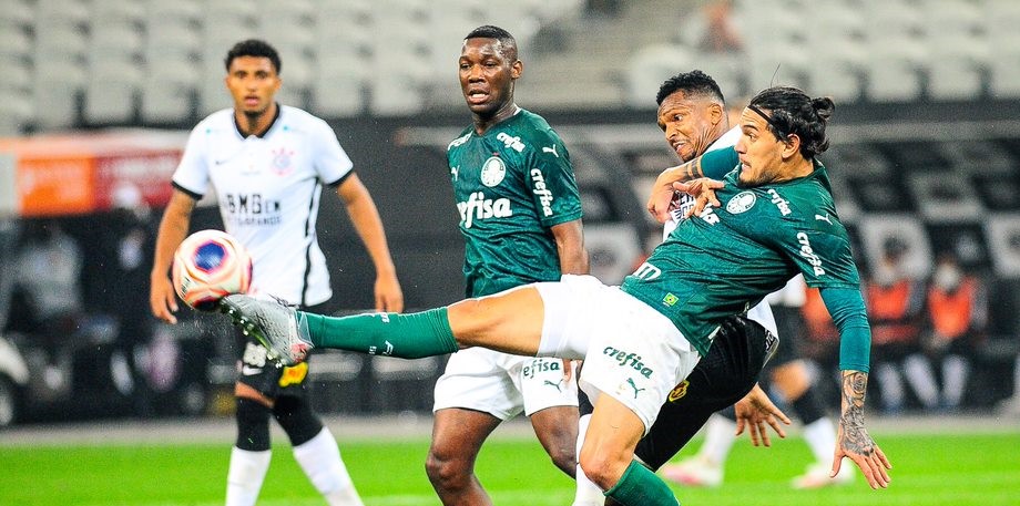 Corinthians e Palmeiras empatam no primeiro jogo da decisão