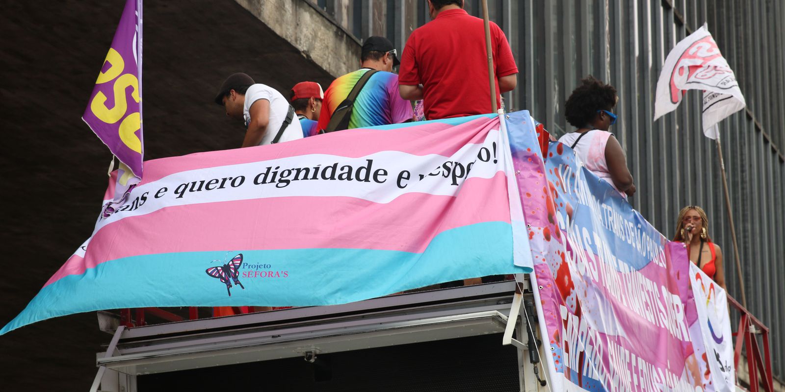 Acordo garante retificação de nomes de trans e travestis em documentos