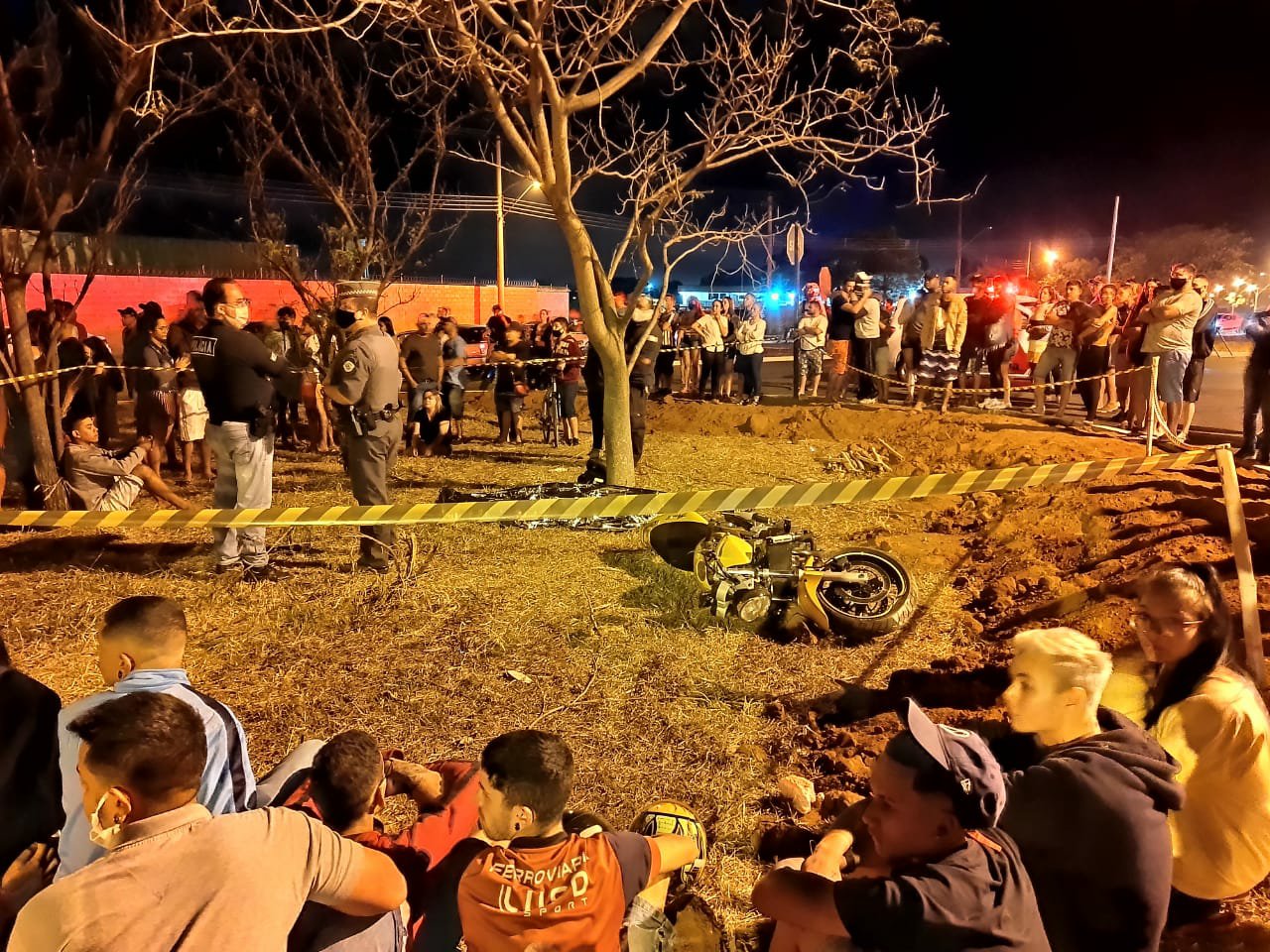 Jovem morre em grave acidente de moto em Américo Brasiliense