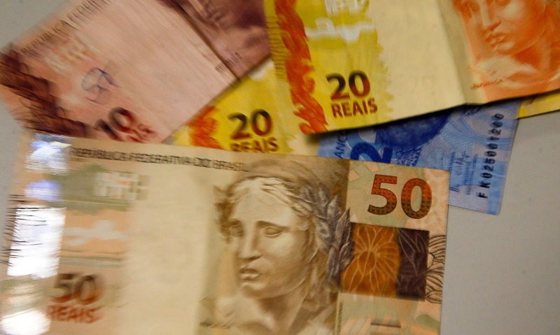Com valor médio de R$ 670, Caixa começa a pagar Bolsa Família; veja quem recebe