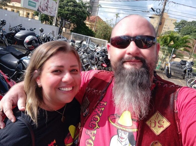 Namorada de uma das vítimas de atirador posta mensagem comovente nas redes sociais