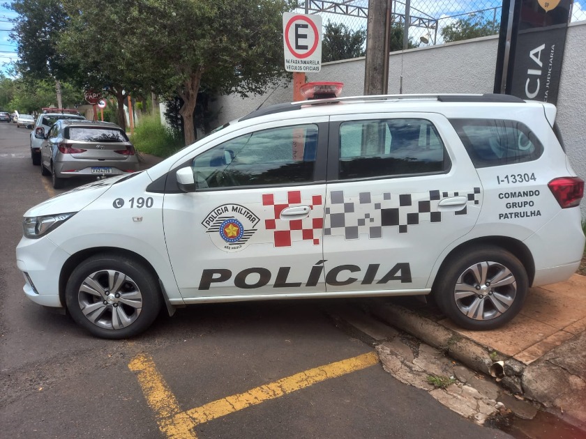 Mulher é presa pela Polícia Militar por furto em Araraquara