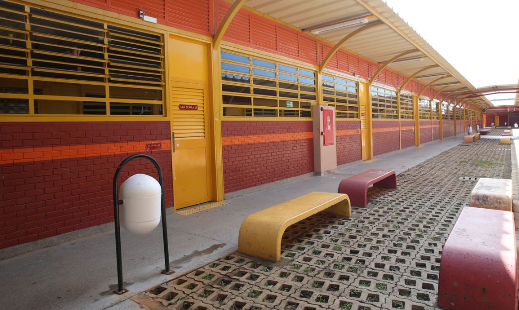 Não Poupou: fios de energia são furtados de escola