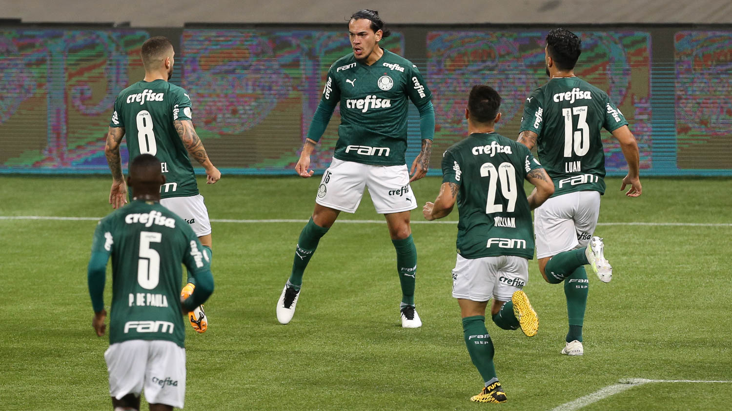 Palmeiras sai na frente, mas cede o empate para o Goiás no Brasileirão