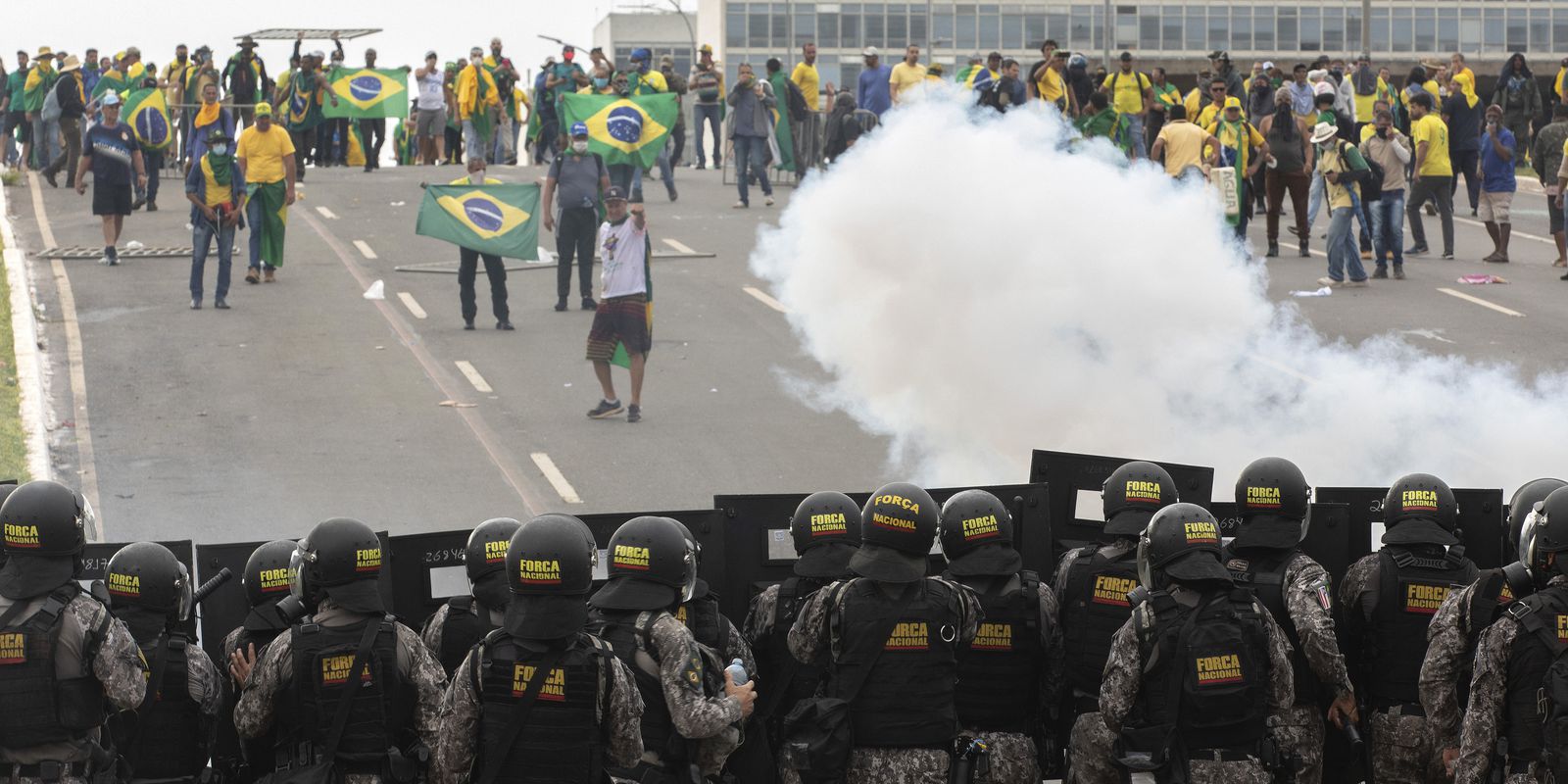 Moraes aceita denúncia contra outros 200 envolvidos nos atos golpistas