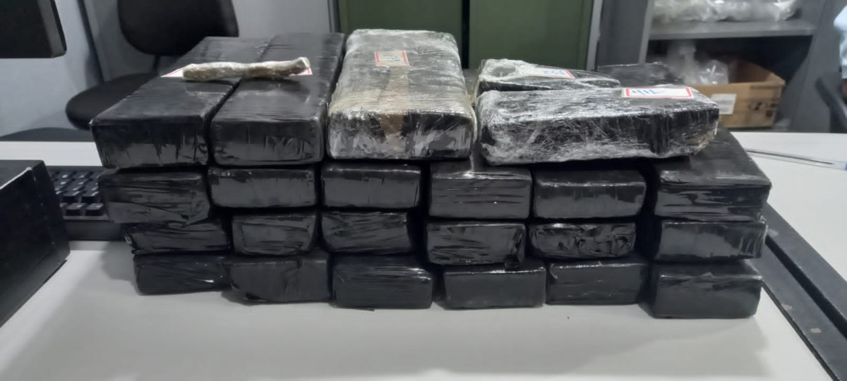 Homem é preso com quase 20 quilos de maconha em Araraquara