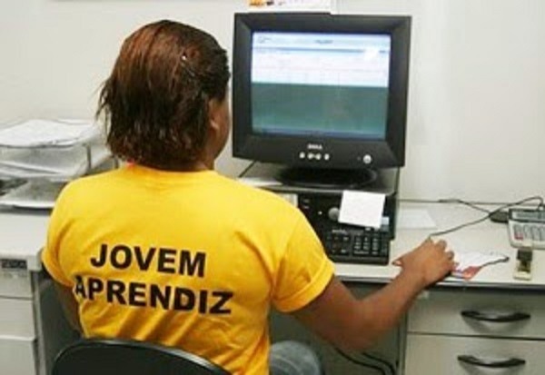 Após nova prorrogação, veja como se inscrever no programa Jovem Aprendiz dos Correios