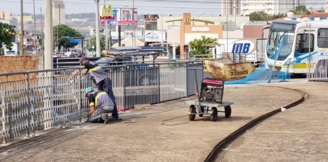 Após R$ 300 mil gastos em passarela, Prefeitura lançará Feira Popular em Araraquara