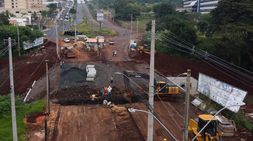 Trânsito na Avenida 36 será liberado parcialmente no fim de semana, diz Edinho