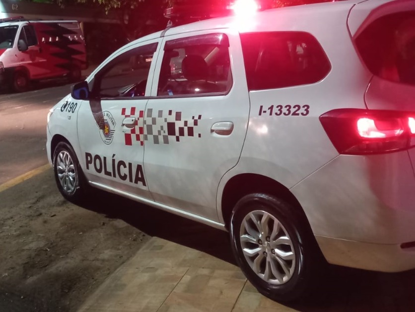 Frentista de posto é rendido por criminosos armados; dupla levou R$ 8 mil