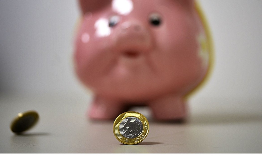 Como economizar dinheiro de forma eficiente: estratégias práticas para alcançar suas metas financeiras