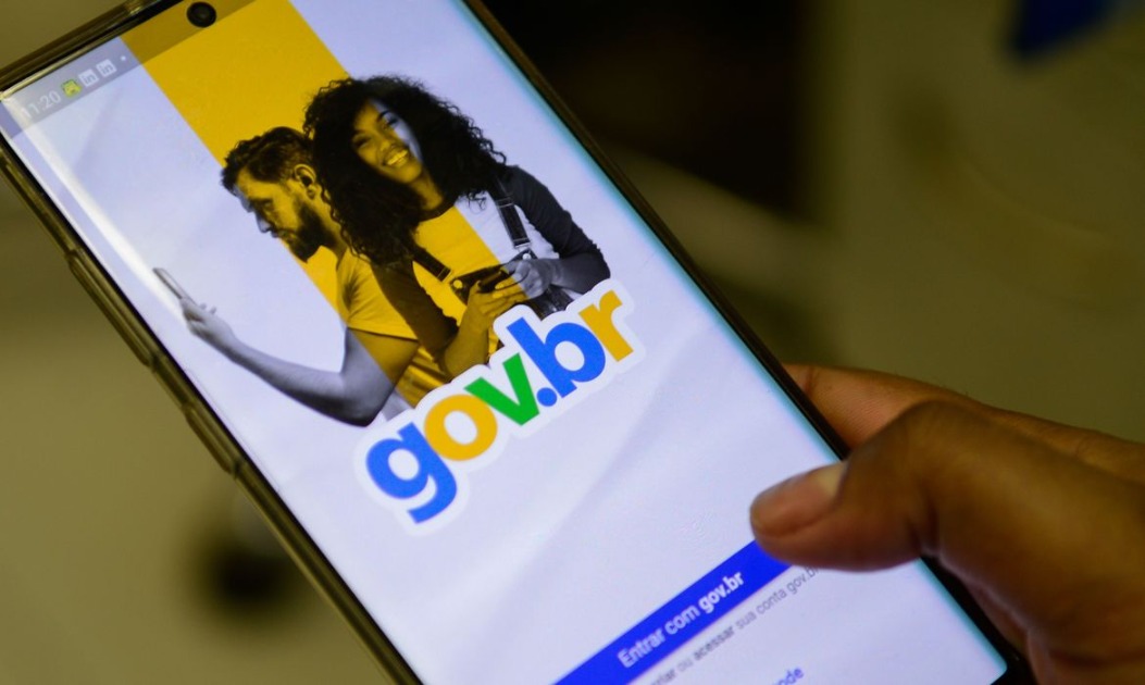 Governo divulga alerta a empregados e empregadores: acesso ao eSocial agora é obrigatório