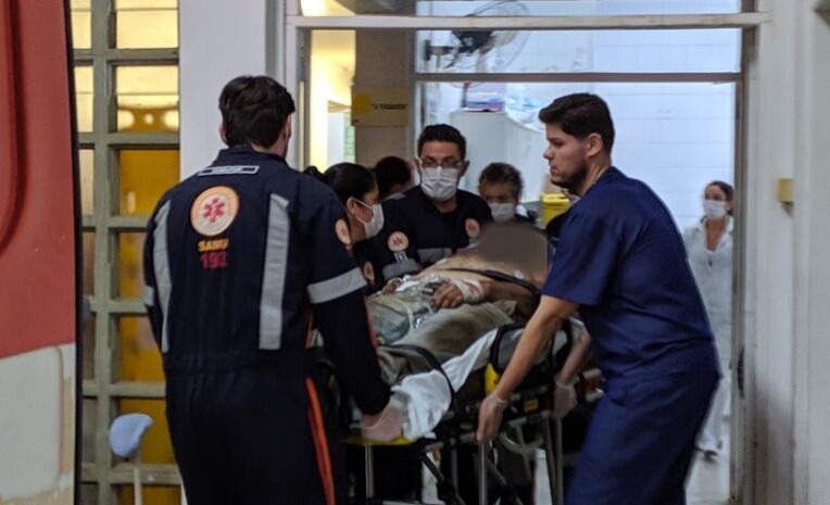 Acusado de matar mecânico com um golpe de amortecedor se apresenta à Polícia