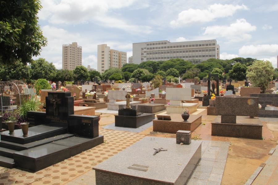 Nova lista de nomes para uso de sepulturas em Araraquara é divulgada