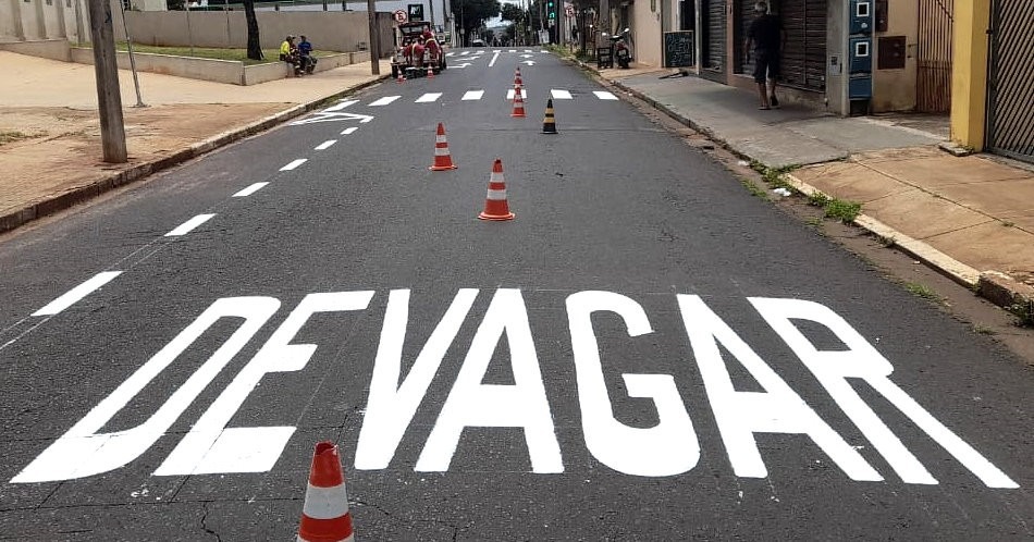 Serviço do Daae fecha via no centro de Araraquara; veja trecho