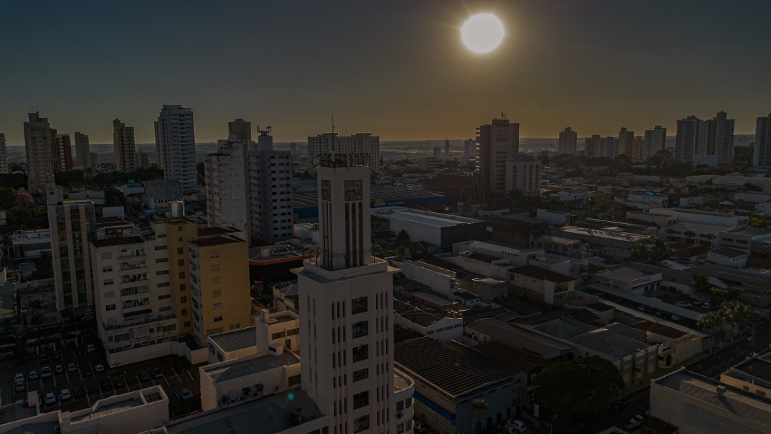 Semana será de calor, mas tempo muda; confira na previsão