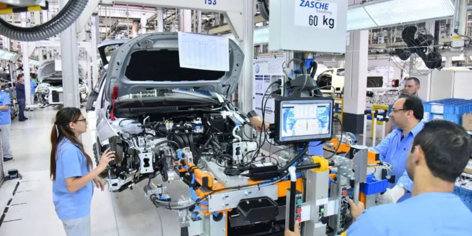 Volkswagen e Mercedes-Benz anunciam suspensão de trabalhadores