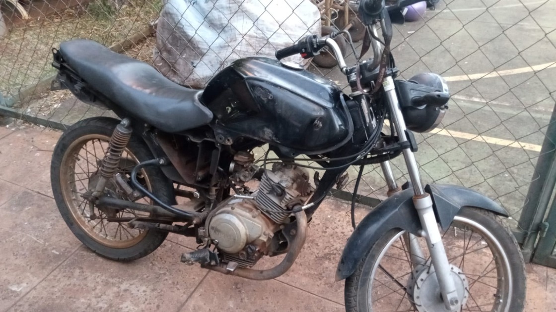 Adolescente é detido 'Dando Grau' com moto furtada em Araraquara