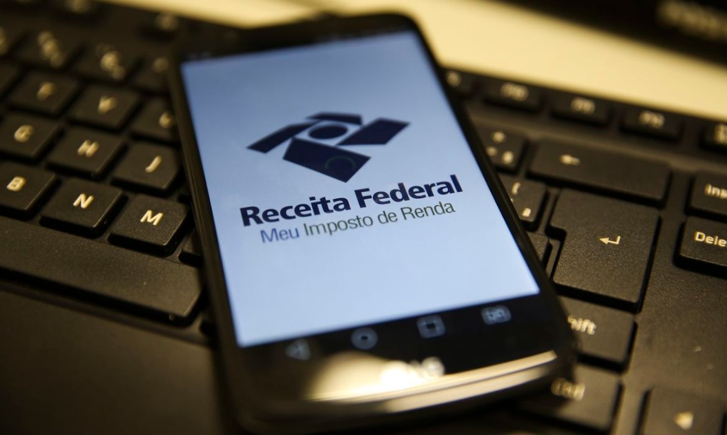 Receita abre consulta ao 3º lote de restituição do IR; veja se tem direito