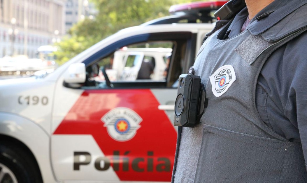 Final feliz: Polícia salva homem engasgado em cidade da região