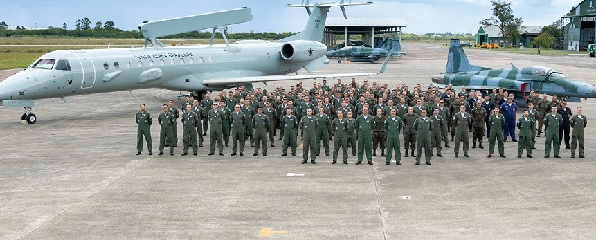 Seleção da Aeronáutica tem 200 vagas; salários de R$ 3,8 mil