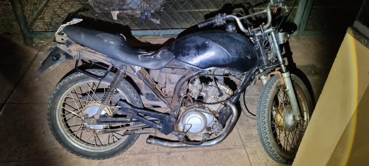 Adolescente é apreendido com moto adulterada no Selmi Dei
