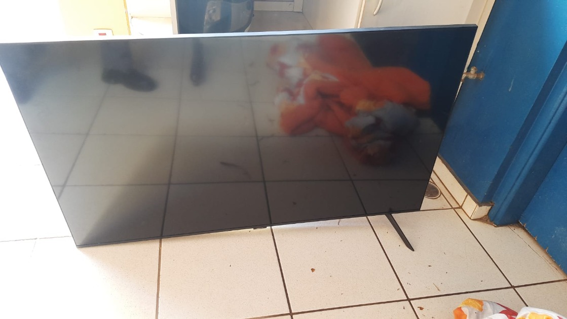 Dois criminosos são presos por furto em residência na Vila Esperança