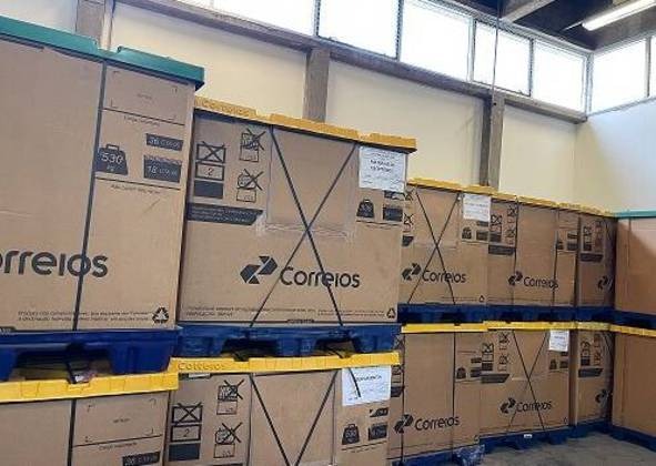 Correios realizam leilão online de 14 mil mobiliários; veja itens e como participar