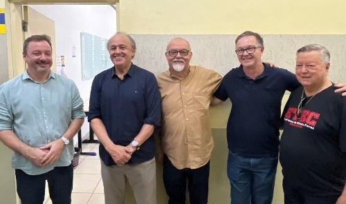 Conselheiro Dimas Ramalho fala aos alunos da Etec de Araraquara; ‘aprendizado, conhecimento e humanização’