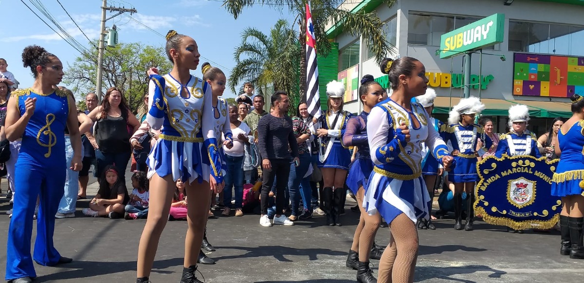 Literatura é tema de desfile cívico do aniversário de Araraquara; veja a programação