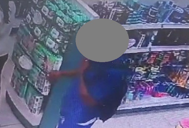 Onda de assaltos: farmácia é alvo de criminosos em Araraquara; um deles estava armado