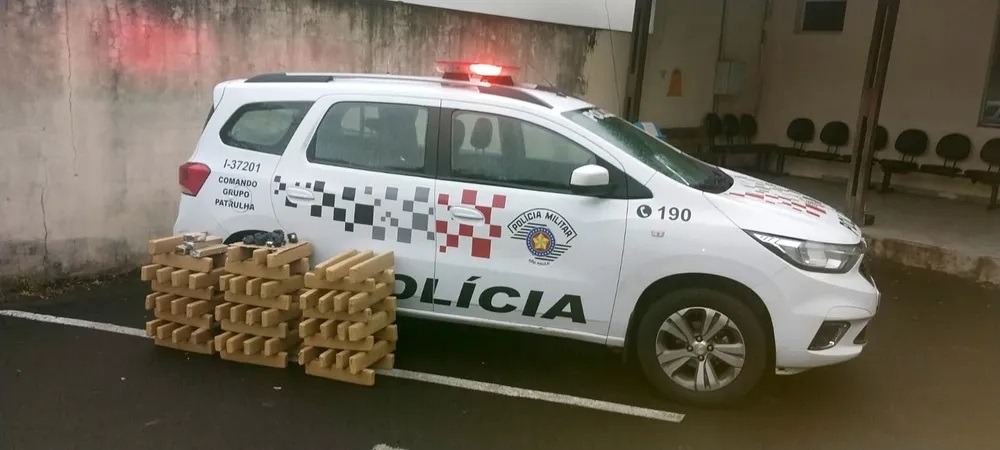 Saiu de Araraquara: Polícia Militar apreende droga em Rodovia na região; um foi preso