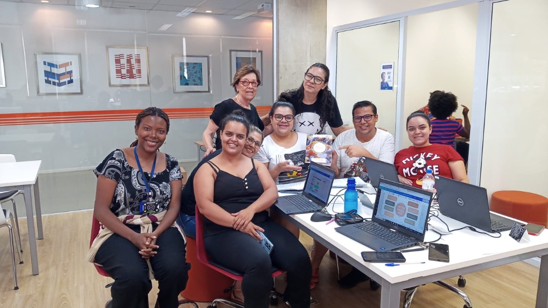 Bibliotecas e instituições de ensino de Araraquara recebem o livro Culinária de Tradição, de Maria do Rosário Rolfsen Salles