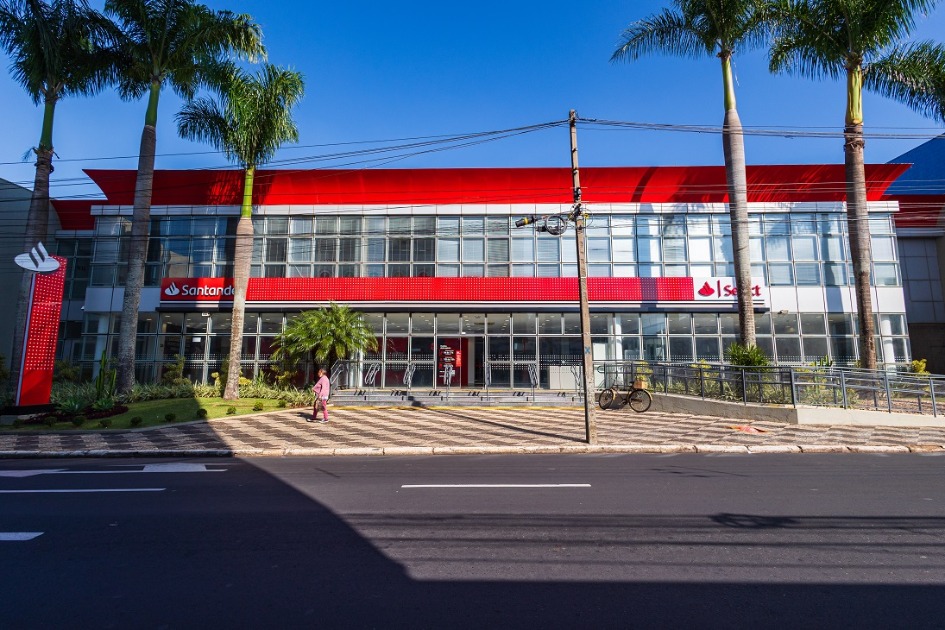 Bancos não terão expediente nesta quinta-feira, dia de Finados