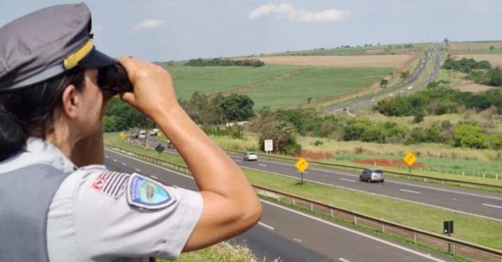 Polícia Rodoviária realiza operação no feriado prolongado de Finados