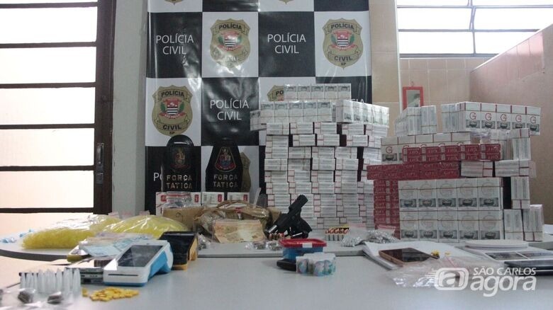 Operação policial apreende grande quantidade de drogas e arma na região de Araraquara