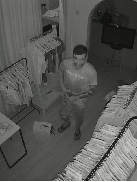 Ladrão invade e furta loja de roupas feminina no Centro de Araraquara