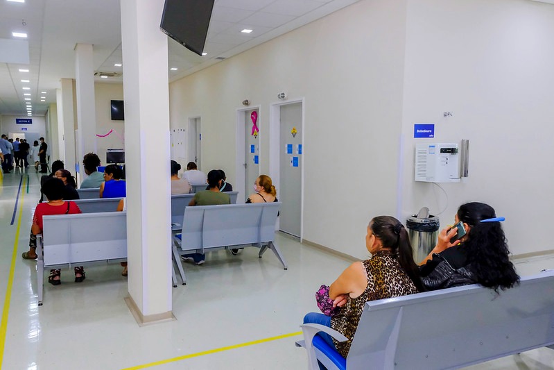 Mulheres passam a ter direito a acompanhante em atendimento de saúde; entenda