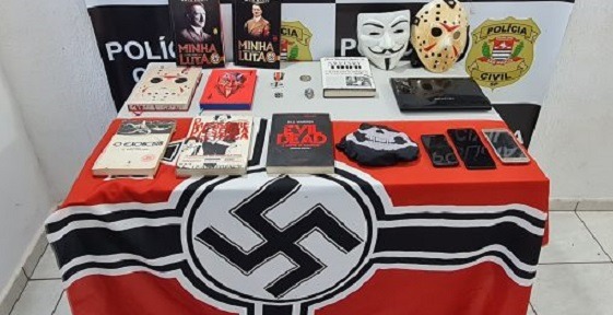 Apologia ao nazismo: Polícia Civil localiza materiais contendo símbolos nazistas em Araraquara