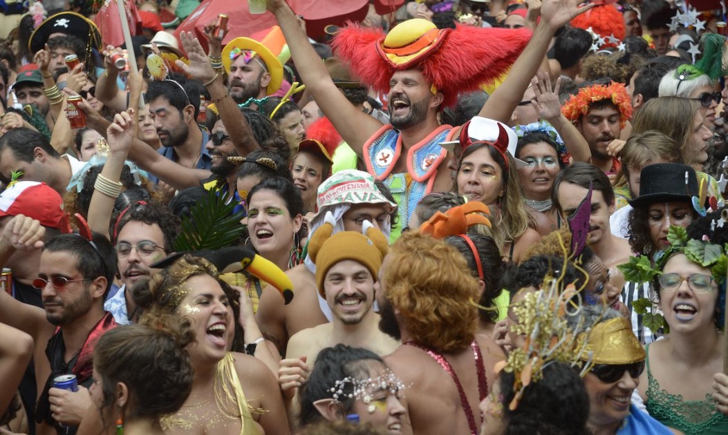 Vai curtir o carnaval? Saiba quais cuidados tomar para evitar infecções respiratórias